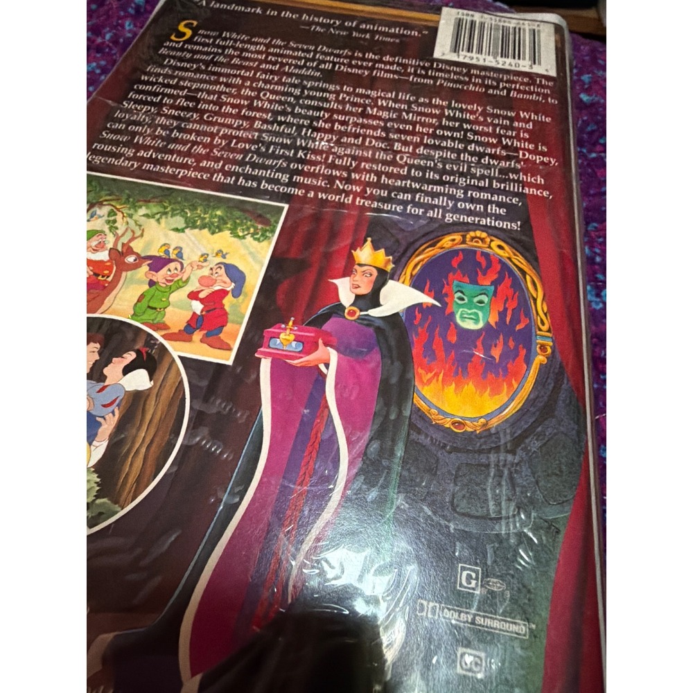 Disney Snow White and the Seven Dwarfs VHS Masterpiece Collection Sealed - Picture 3 of 5